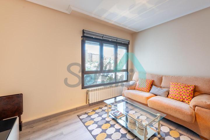 Piso en alquiler en Oviedo de 80 m2 photo 0