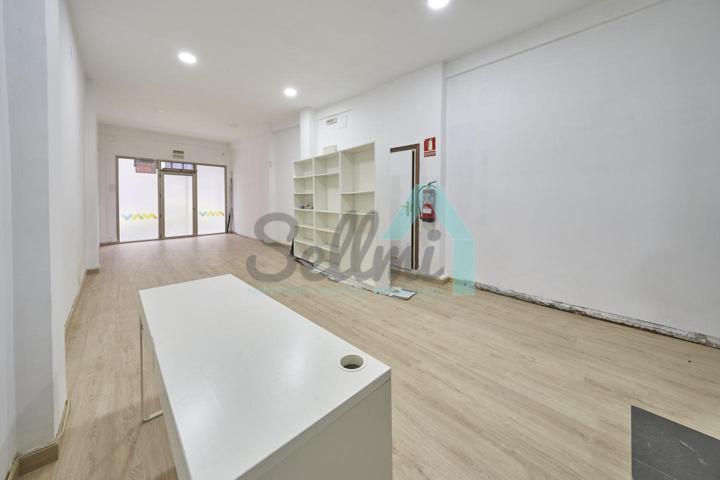 Local en venta en Gijón de 72 m2 photo 0
