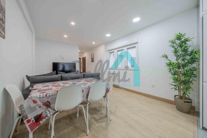 Piso en alquiler en Oviedo de 68 m2 photo 0