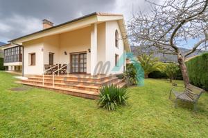 Casa - Chalet en venta en Salas de 304 m2 photo 0