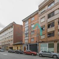 Edificio en venta en Oviedo de 694 m2 photo 0