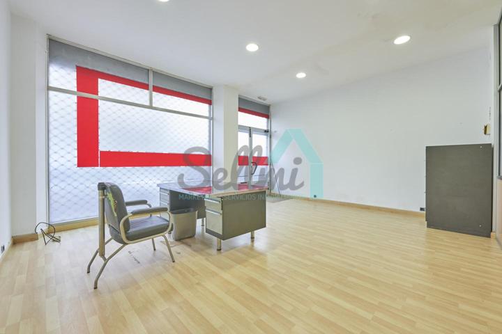 Local en venta en Gijón de 65 m2 photo 0