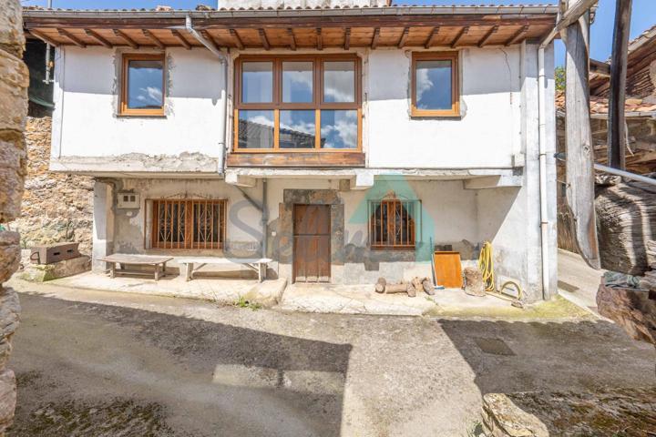 Casa De Pueblo en venta en Busloñe de 182 m2 photo 0