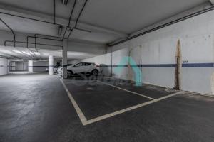 Plaza De Parking en venta en Oviedo de 10 m2 photo 0