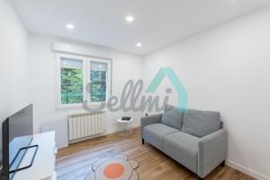 Habitación en alquiler en Oviedo de 71 m2 photo 0