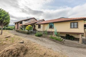Casa De Pueblo en venta en Villamar de Abajo de 181 m2 photo 0