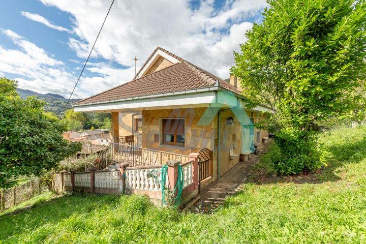 Casa - Chalet en venta en La Rotella de 400 m2 photo 0