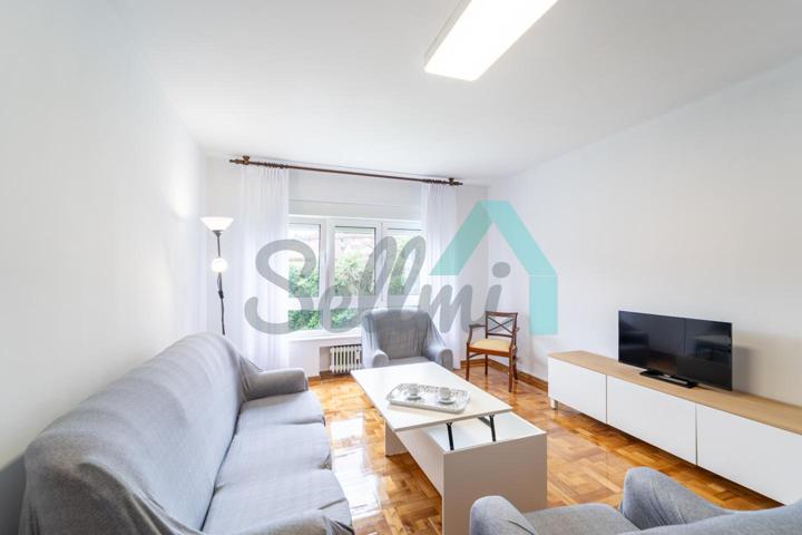 Piso en alquiler en Oviedo de 84 m2 photo 0