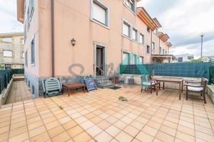 Piso en venta en Tapia de Casariego de 93 m2 photo 0