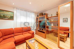 Piso en alquiler en Oviedo de 87 m2 photo 0