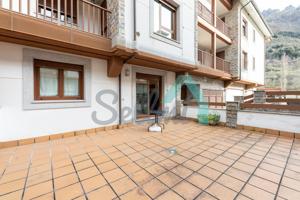 Piso en venta en Pola de Somiedo de 45 m2 photo 0