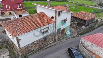 Casa De Pueblo en venta en Cudillero de 152 m2 photo 0
