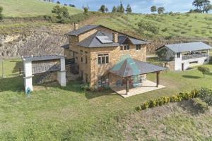 Casa - Chalet en alquiler en San Tirso de Abres de 347 m2 photo 0