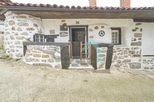 Casa - Chalet en venta en Toriezo de 185 m2 photo 0