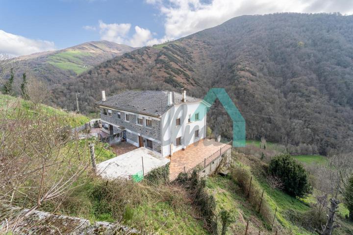 Pareado en venta en Socarral de 422 m2 photo 0