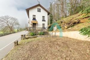 Casa - Chalet en venta en Arobes de 280 m2 photo 0