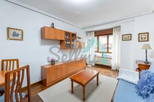 Piso en alquiler en Oviedo de 50 m2 photo 0