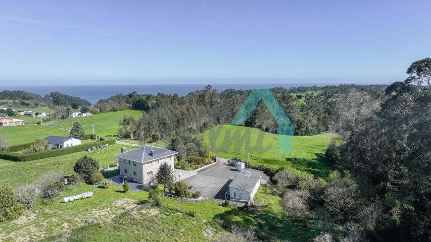 Casa - Chalet en venta en Outur de 369 m2 photo 0