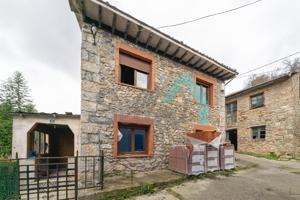 Casa - Chalet en venta en La Mesnada de 121 m2 photo 0