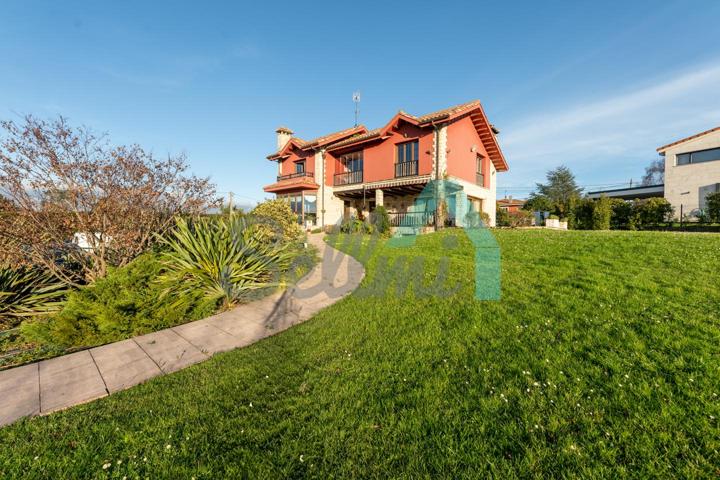 Casa - Chalet en venta en Gijón de 472 m2 photo 0