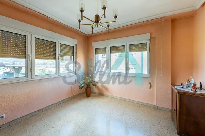 Piso en venta en Langreo de 80 m2 photo 0