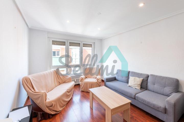 Piso en venta en Oviedo de 173 m2 photo 0