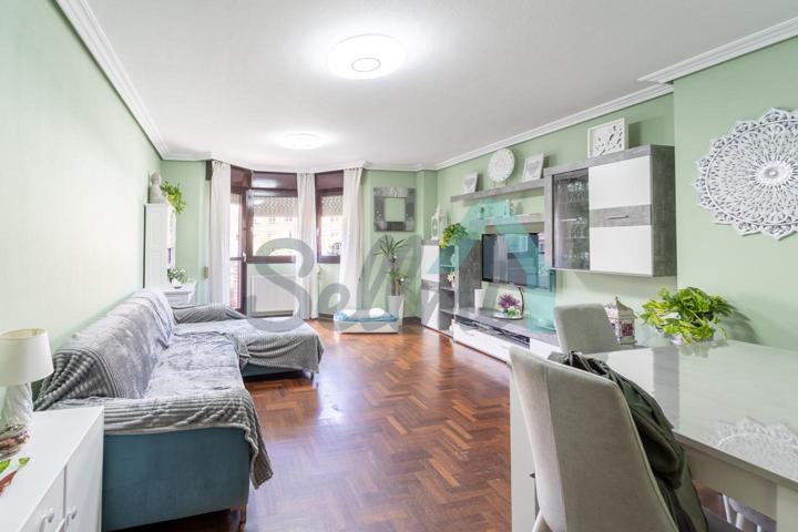 Piso en venta en Oviedo de 120 m2 photo 0