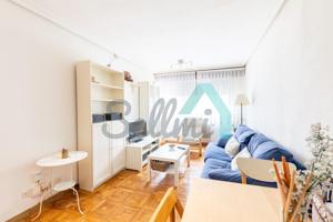 Piso en venta en Oviedo de 69 m2 photo 0