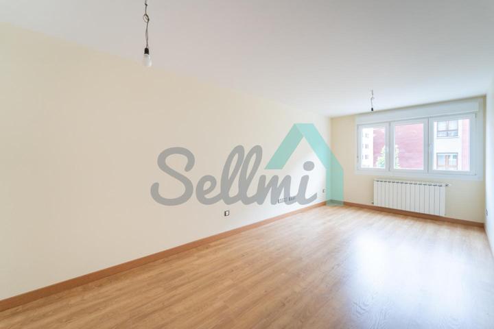 Piso en alquiler en Lugones de 77 m2 photo 0