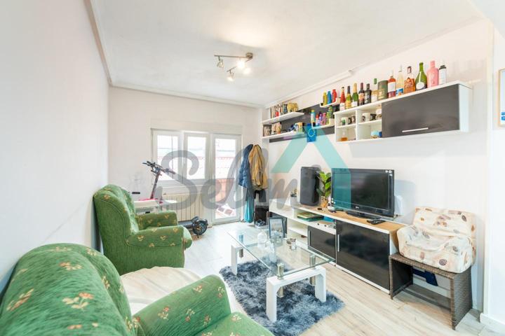Piso en venta en Oviedo de 75 m2 photo 0