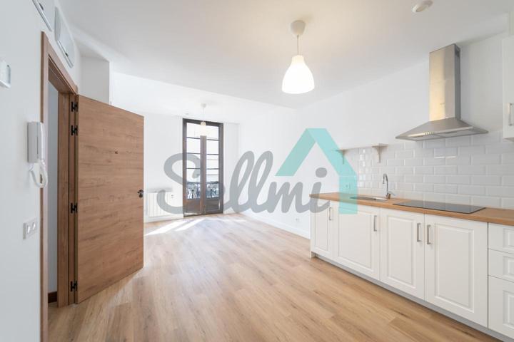 Piso en alquiler en Avilés de 52 m2 photo 0