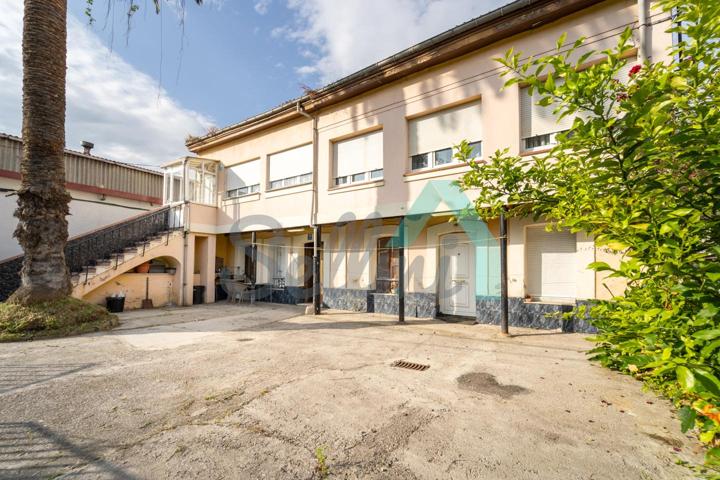Pareado en venta en Langreo de 358 m2 photo 0