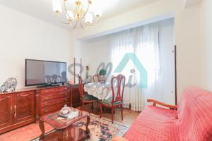 Piso en venta en Pola de Lena de 73 m2 photo 0