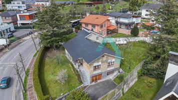 Casa - Chalet en venta en Oviedo de 355 m2 photo 0