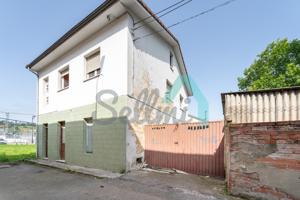 Casa - Chalet en venta en Lugo de Llanera de 176 m2 photo 0