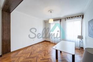 Piso en alquiler en Oviedo de 102 m2 photo 0