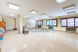 Oficina en venta en Oviedo de 190 m2 photo 0
