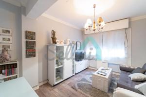 Piso en venta en Oviedo de 74 m2 photo 0