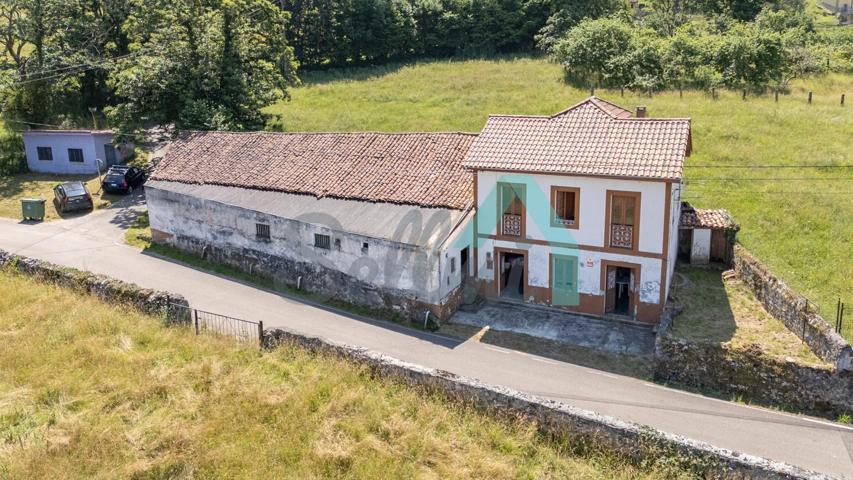 Casa - Chalet en venta en Grado de 445 m2 photo 0