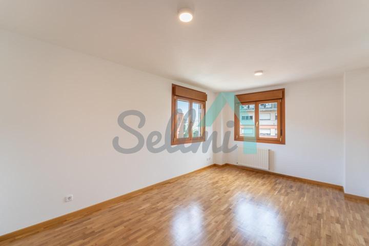 Piso en venta en Las Campas de 89 m2 photo 0