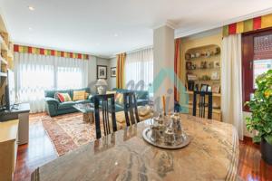 Piso en venta en Oviedo de 130 m2 photo 0