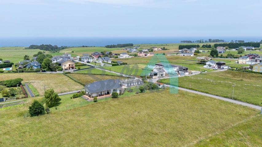 Terreno en venta en Barcia de 1562 m2 photo 0