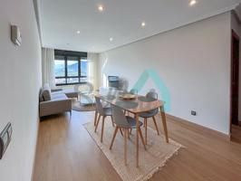 Piso en alquiler en Oviedo de 90 m2 photo 0