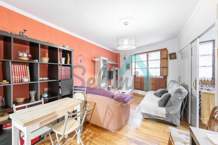 Piso en alquiler en Llanes de 47 m2 photo 0