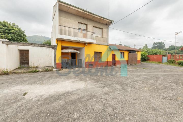 Casa - Chalet en venta en Oviedo de 220 m2 photo 0