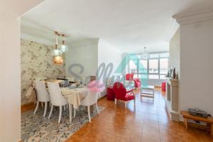 Piso en venta en Luanco de 118 m2 photo 0