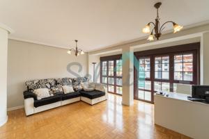 Dúplex en venta en Nava de 112 m2 photo 0