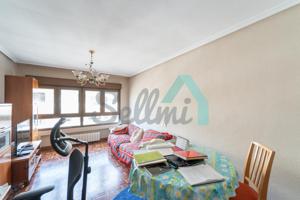 Piso en venta en Gijón de 125 m2 photo 0