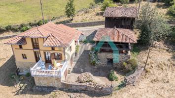 Casa - Chalet en venta en Villamar de Abajo de 351 m2 photo 0