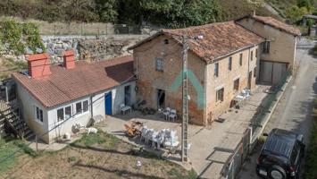 Casa - Chalet en venta en Mieres de 382 m2 photo 0